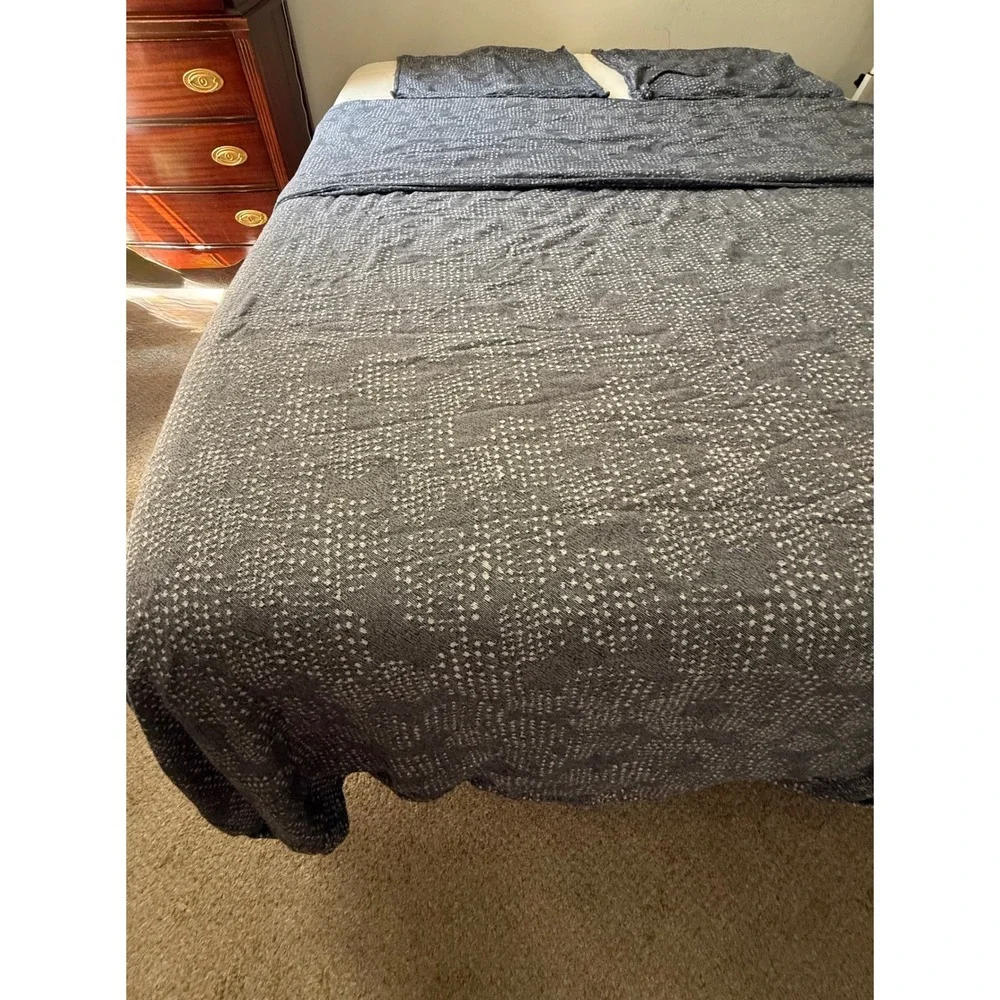 West Elm King Duvet Cover and Euro Sham Set Navy Blue Organic Cotton Jacquard